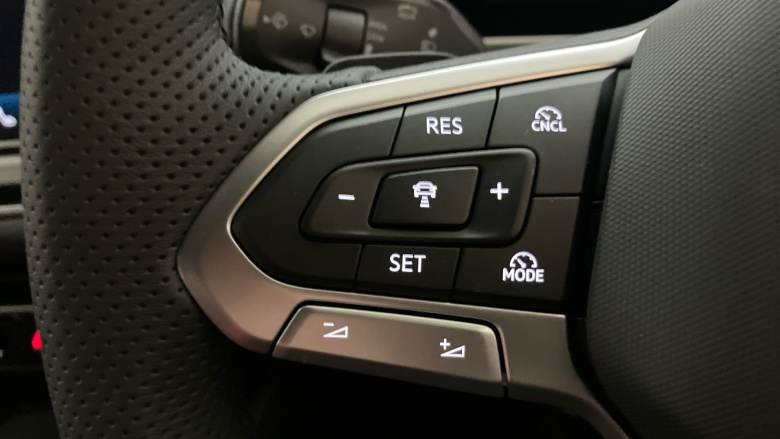 Volkswagen Passat 1.5 eTSI R-Line 5dr DSG Petrol Estate